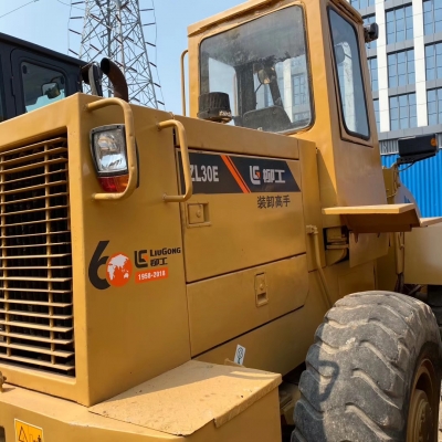 柳工30長(zhǎng)臂鏟車(chē)